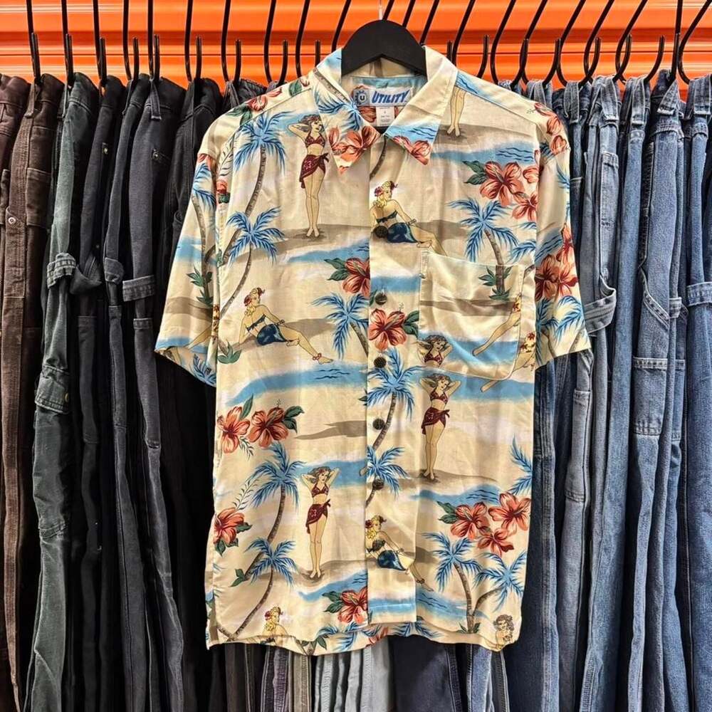Vintage 90s Utility Hawaiian Pin-Up Girl Shirt, Loop Collar 100% Rayon — Small